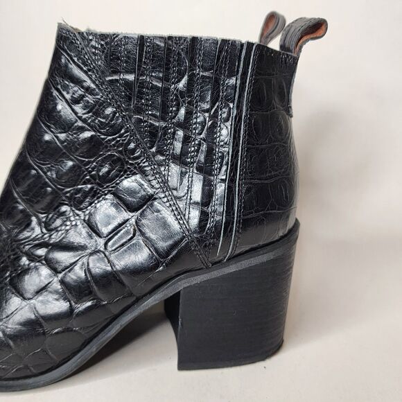 Jeffrey Campbell Black Leather Ankle Boots Croc Embossed Womens Size 9 - Picture 3 of 9